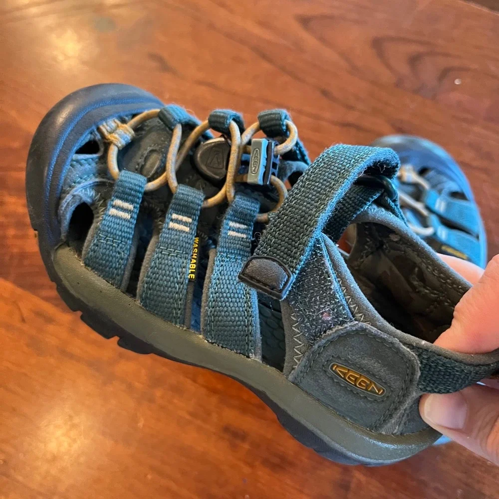 Keen Newport H2 Kids Teal Tan Waterproof Sport Sandals Hiking Shoes- sz 11